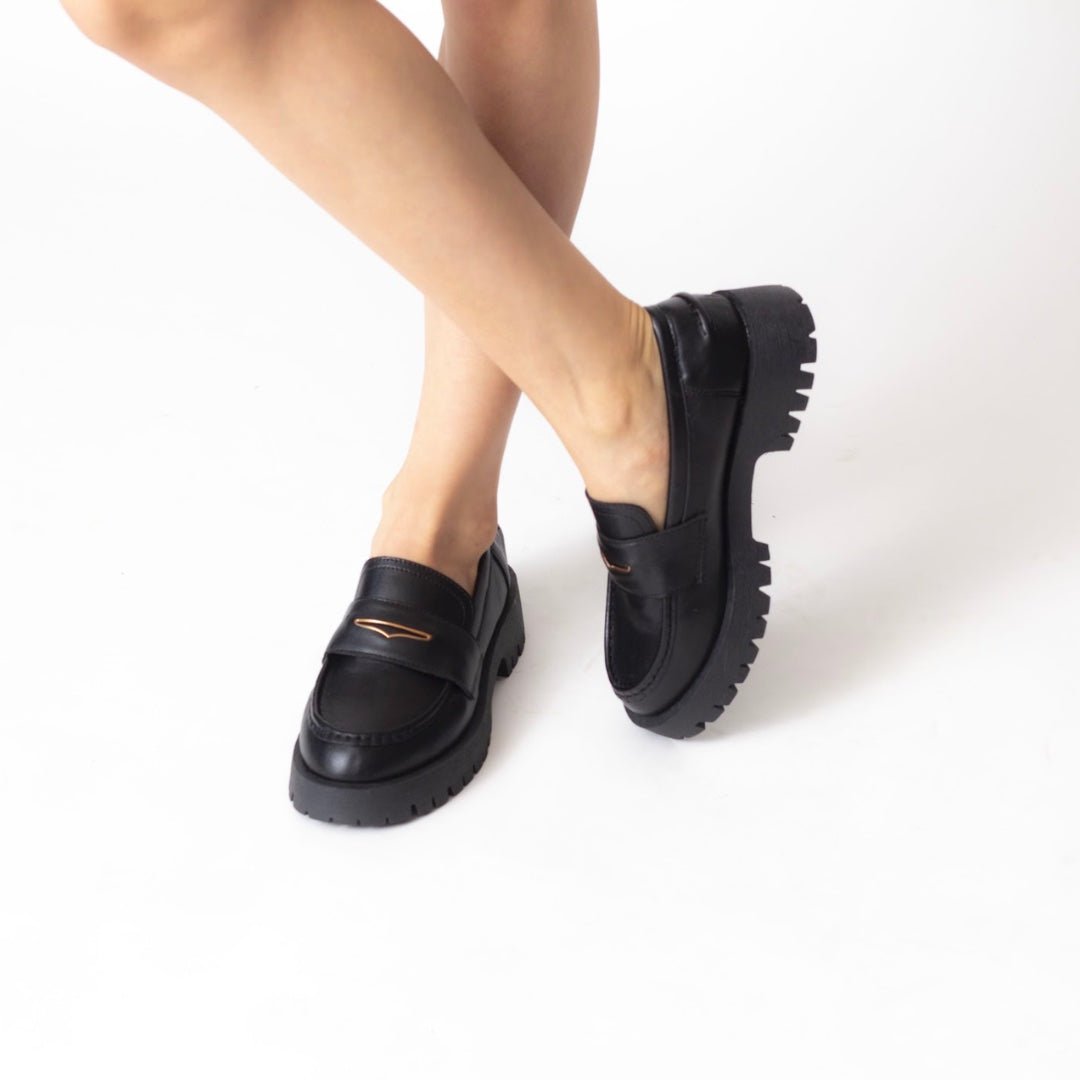 Mocasin negro de piso - Klapshoes